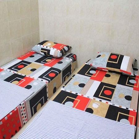 Tri Star Homestay Madiun Exterior photo